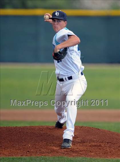 Thumbnail 1 in Kaiser @ Los Osos photogallery.