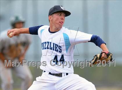 Thumbnail 1 in Kaiser @ Los Osos photogallery.