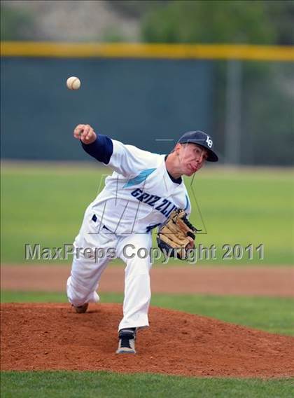 Thumbnail 1 in Kaiser @ Los Osos photogallery.