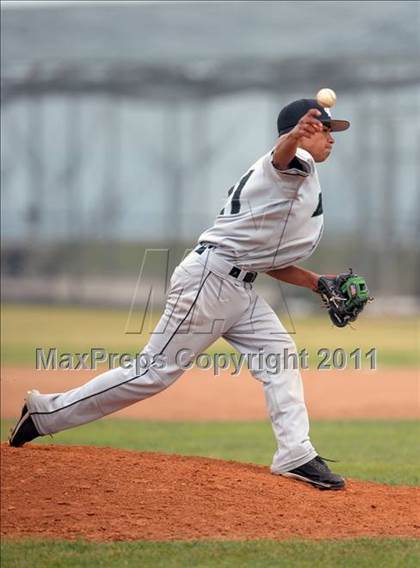 Thumbnail 1 in Kaiser @ Los Osos photogallery.
