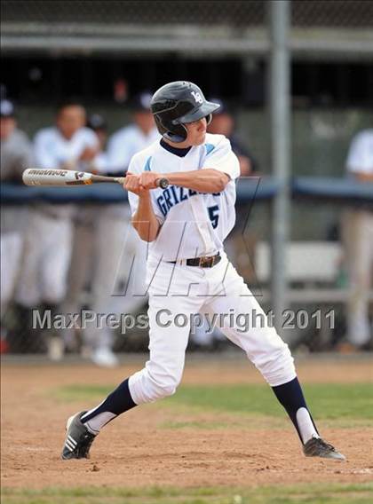 Thumbnail 1 in Kaiser @ Los Osos photogallery.