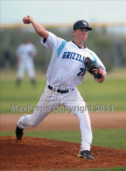 Thumbnail 1 in Kaiser @ Los Osos photogallery.