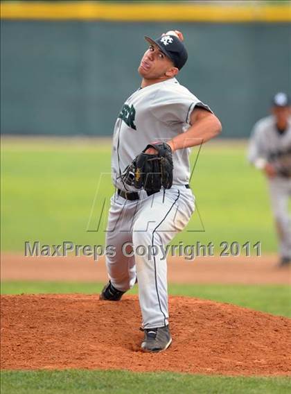 Thumbnail 1 in Kaiser @ Los Osos photogallery.