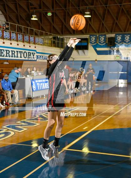 Thumbnail 3 in Maranatha vs Flintridge Sacred Heart Academy  (San Marino Tournament) photogallery.