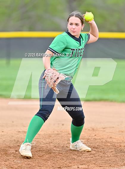 Thumbnail 2 in Muncie Central @ Yorktown photogallery.