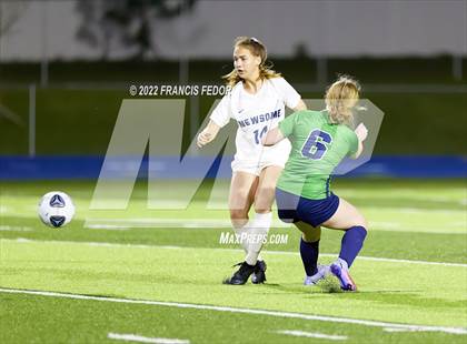 Thumbnail 1 in Newsome @ Sumner photogallery.