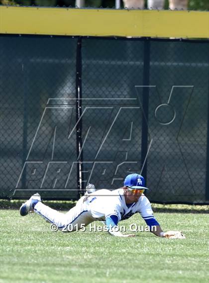 Thumbnail 3 in Santa Margarita vs. De La Salle (Anderson Bat National Classic) photogallery.