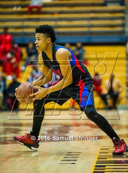 Thumbnail 1 in McClymonds vs. Curie (Oakland Legends Classic) photogallery.