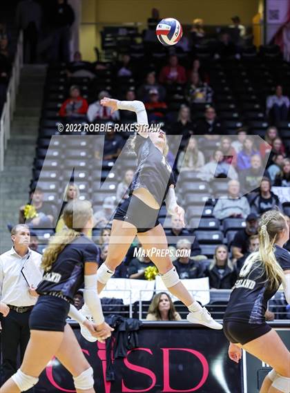 Thumbnail 3 in Bushland vs. East Bernard (UIL 3A Semifinal) photogallery.