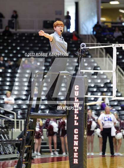 Thumbnail 1 in Bushland vs. East Bernard (UIL 3A Semifinal) photogallery.