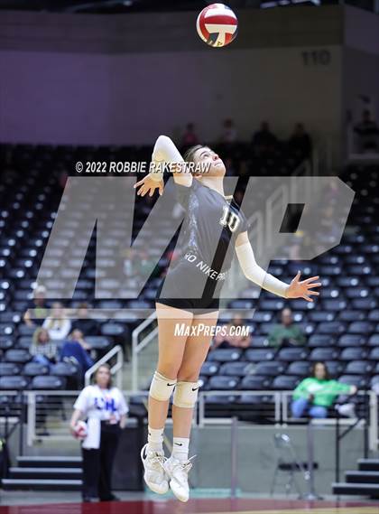 Thumbnail 2 in Bushland vs. East Bernard (UIL 3A Semifinal) photogallery.