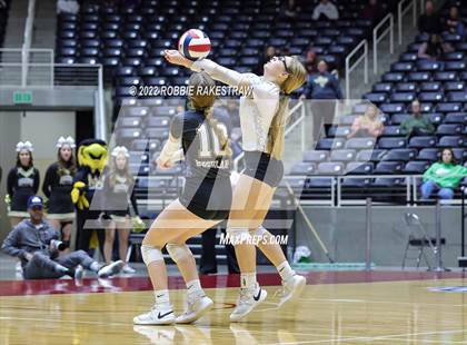 Thumbnail 3 in Bushland vs. East Bernard (UIL 3A Semifinal) photogallery.