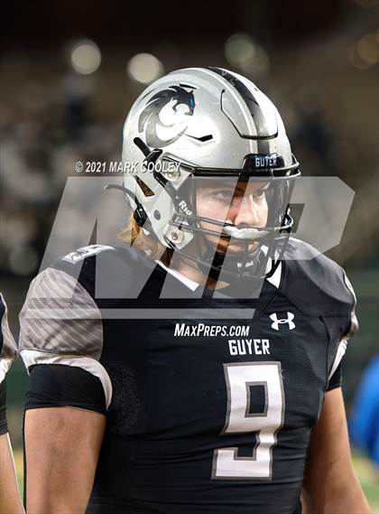 Thumbnail 3 in Guyer vs. Tomball (UIL 6A DII Semifinal) photogallery.
