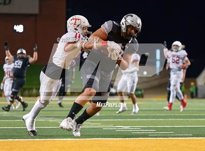 Thumbnail 3 in Guyer vs. Tomball (UIL 6A DII Semifinal) photogallery.