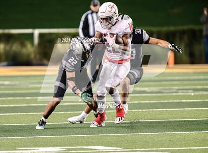 Thumbnail 2 in Guyer vs. Tomball (UIL 6A DII Semifinal) photogallery.