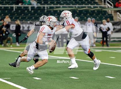 Thumbnail 2 in Guyer vs. Tomball (UIL 6A DII Semifinal) photogallery.