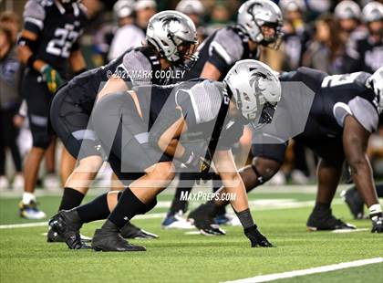 Thumbnail 2 in Guyer vs. Tomball (UIL 6A DII Semifinal) photogallery.