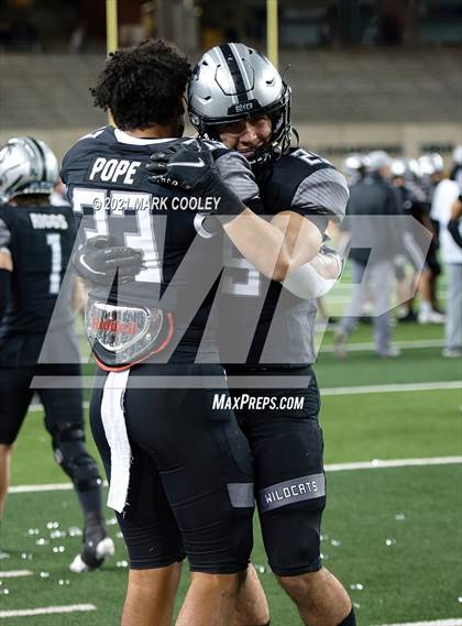 Thumbnail 1 in Guyer vs. Tomball (UIL 6A DII Semifinal) photogallery.