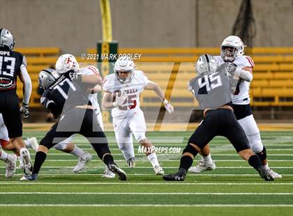 Thumbnail 3 in Guyer vs. Tomball (UIL 6A DII Semifinal) photogallery.