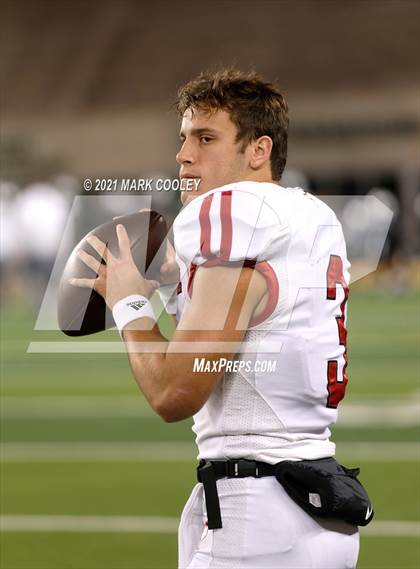 Thumbnail 1 in Guyer vs. Tomball (UIL 6A DII Semifinal) photogallery.