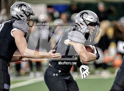 Thumbnail 2 in Guyer vs. Tomball (UIL 6A DII Semifinal) photogallery.