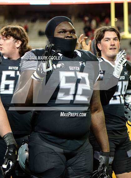 Thumbnail 2 in Guyer vs. Tomball (UIL 6A DII Semifinal) photogallery.