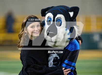 Thumbnail 3 in Guyer vs. Tomball (UIL 6A DII Semifinal) photogallery.