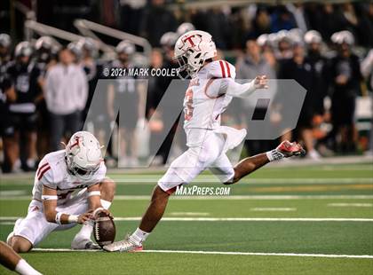 Thumbnail 3 in Guyer vs. Tomball (UIL 6A DII Semifinal) photogallery.