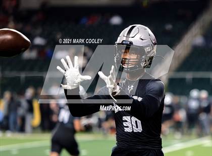 Thumbnail 3 in Guyer vs. Tomball (UIL 6A DII Semifinal) photogallery.