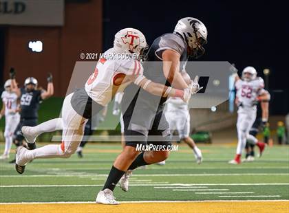 Thumbnail 1 in Guyer vs. Tomball (UIL 6A DII Semifinal) photogallery.