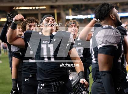 Thumbnail 3 in Guyer vs. Tomball (UIL 6A DII Semifinal) photogallery.
