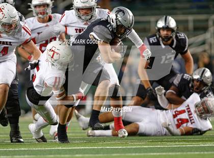 Thumbnail 2 in Guyer vs. Tomball (UIL 6A DII Semifinal) photogallery.