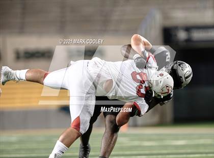 Thumbnail 3 in Guyer vs. Tomball (UIL 6A DII Semifinal) photogallery.