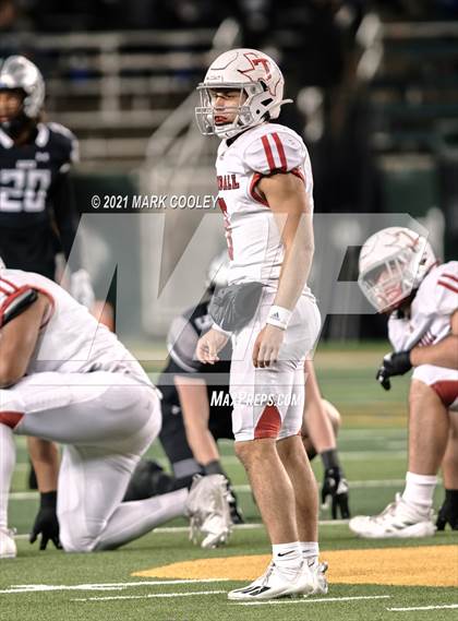 Thumbnail 3 in Guyer vs. Tomball (UIL 6A DII Semifinal) photogallery.