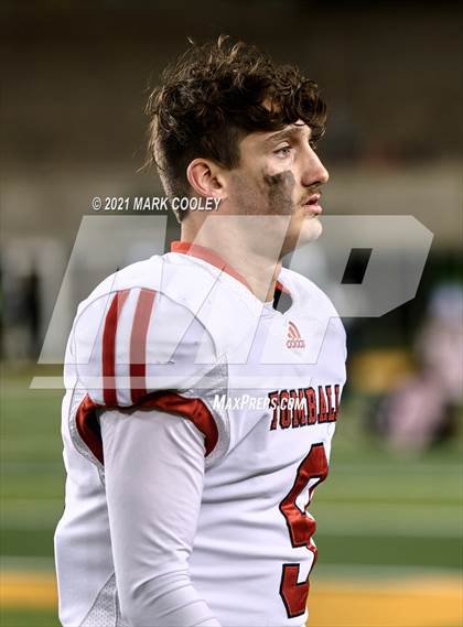 Thumbnail 1 in Guyer vs. Tomball (UIL 6A DII Semifinal) photogallery.