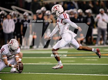 Thumbnail 2 in Guyer vs. Tomball (UIL 6A DII Semifinal) photogallery.