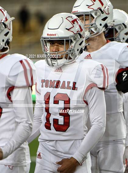 Thumbnail 3 in Guyer vs. Tomball (UIL 6A DII Semifinal) photogallery.