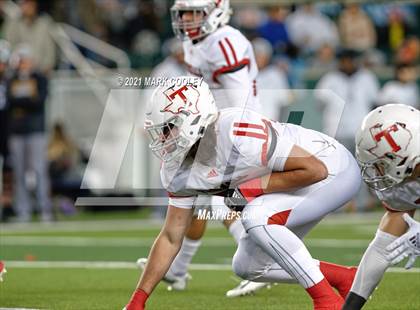 Thumbnail 2 in Guyer vs. Tomball (UIL 6A DII Semifinal) photogallery.