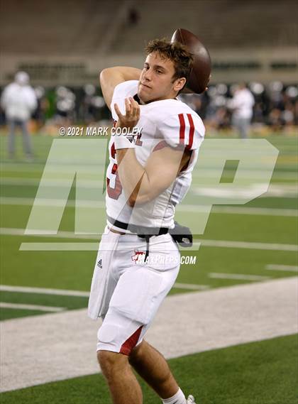 Thumbnail 2 in Guyer vs. Tomball (UIL 6A DII Semifinal) photogallery.