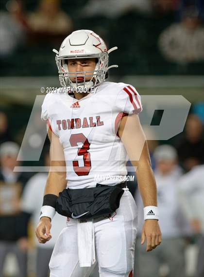 Thumbnail 1 in Guyer vs. Tomball (UIL 6A DII Semifinal) photogallery.