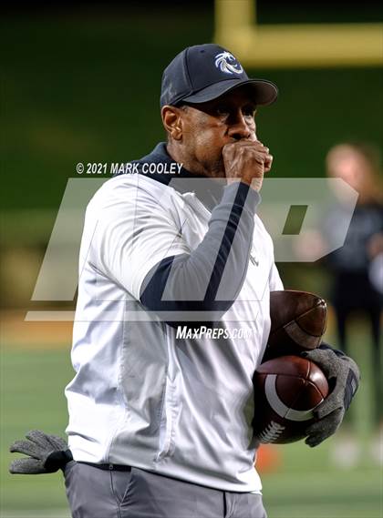 Thumbnail 1 in Guyer vs. Tomball (UIL 6A DII Semifinal) photogallery.