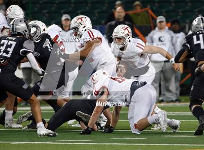 Thumbnail 1 in Guyer vs. Tomball (UIL 6A DII Semifinal) photogallery.