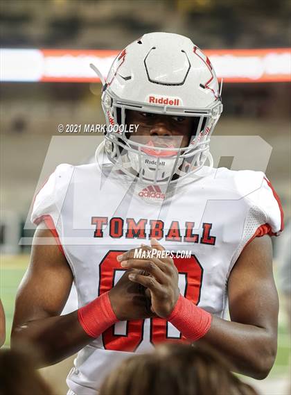 Thumbnail 2 in Guyer vs. Tomball (UIL 6A DII Semifinal) photogallery.