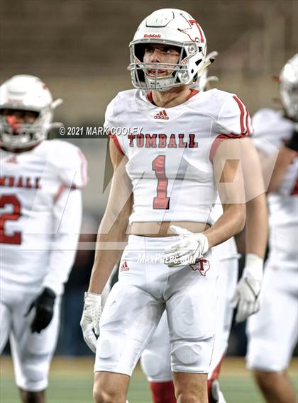 Thumbnail 2 in Guyer vs. Tomball (UIL 6A DII Semifinal) photogallery.