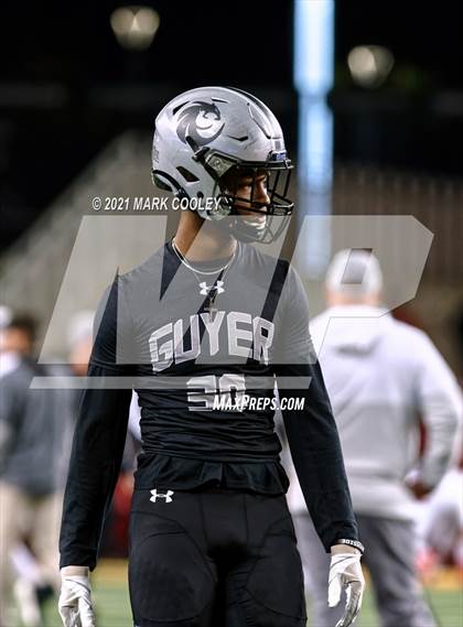 Thumbnail 2 in Guyer vs. Tomball (UIL 6A DII Semifinal) photogallery.