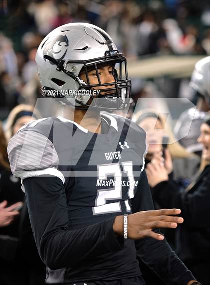 Thumbnail 3 in Guyer vs. Tomball (UIL 6A DII Semifinal) photogallery.