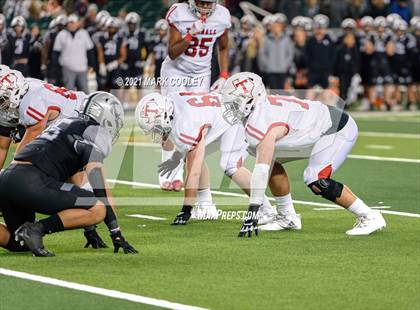 Thumbnail 3 in Guyer vs. Tomball (UIL 6A DII Semifinal) photogallery.