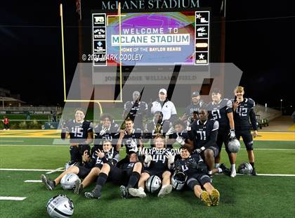 Thumbnail 1 in Guyer vs. Tomball (UIL 6A DII Semifinal) photogallery.
