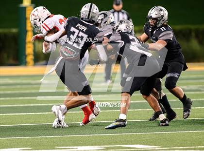 Thumbnail 3 in Guyer vs. Tomball (UIL 6A DII Semifinal) photogallery.