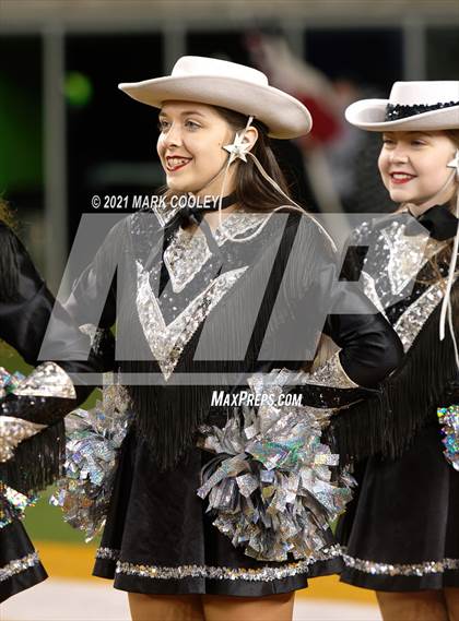 Thumbnail 2 in Guyer vs. Tomball (UIL 6A DII Semifinal) photogallery.